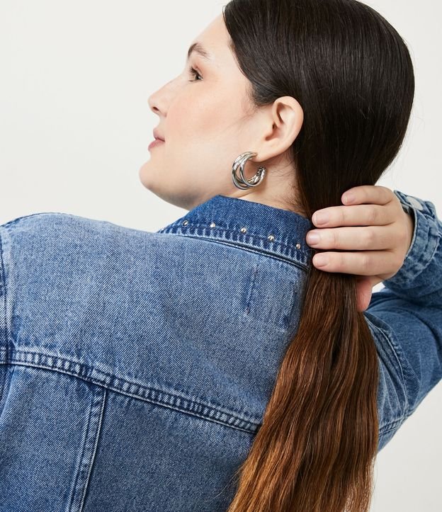 Campera Trucker Jeans con Tachas y Abotonado Frontal Curve & Plus Size Azul 7