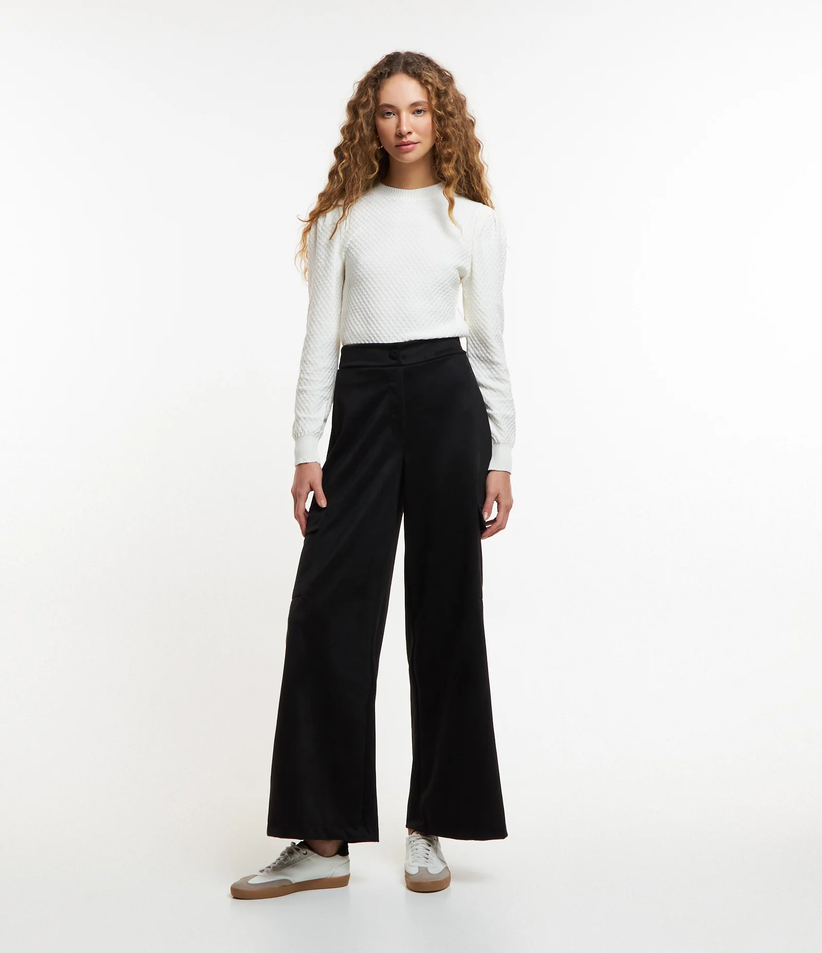 Blusa em Tricô Texturizado com Manga Longa 2