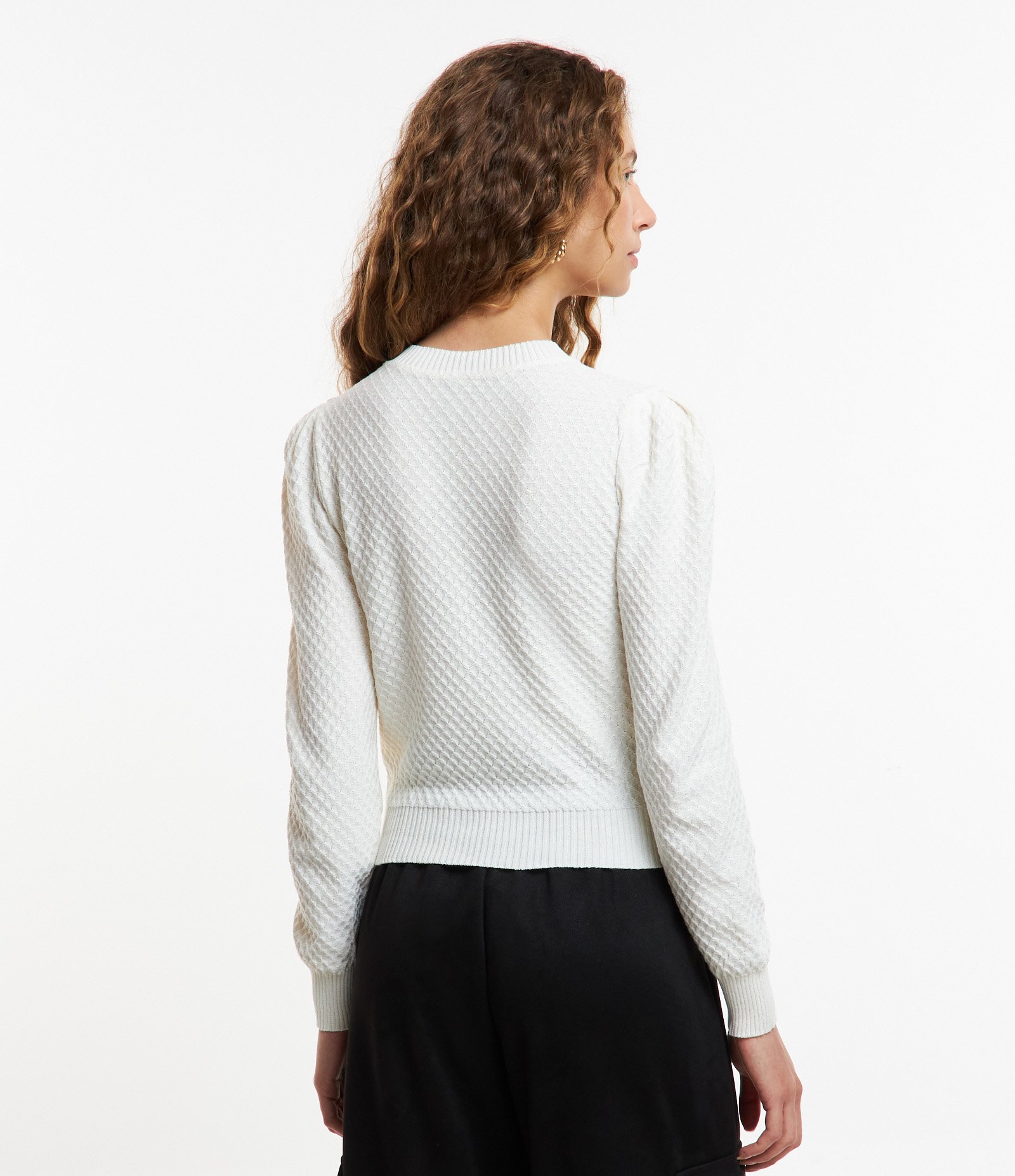 Blusa em Tricô Texturizado com Manga Longa 3