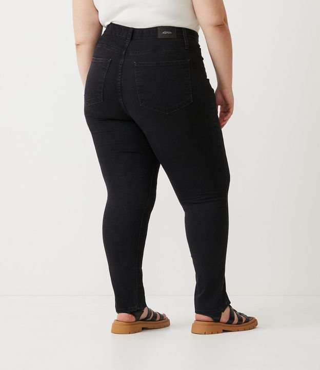 Calça Skinny Jeans com Abertura na Barra Curve & Plus Size Preto 3