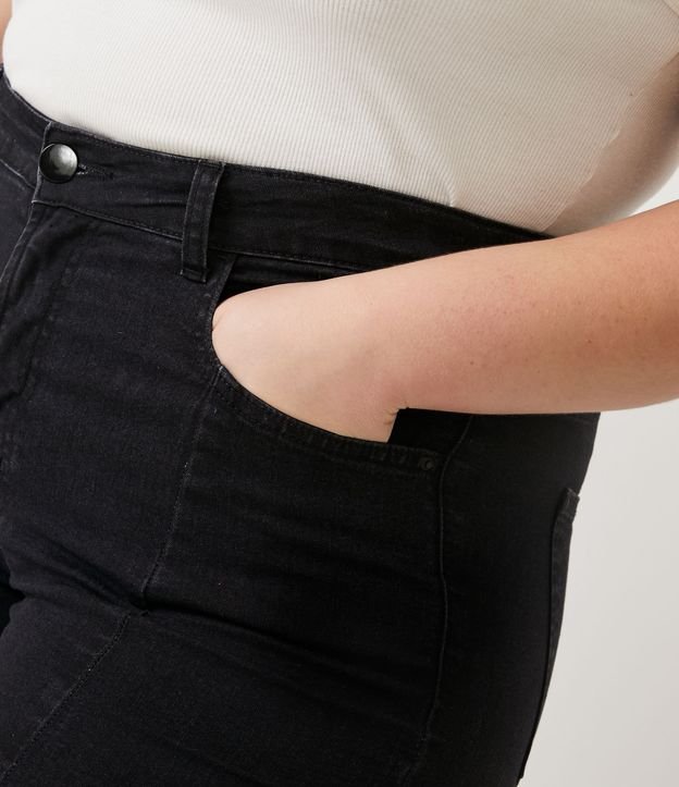 Calça Skinny Jeans com Abertura na Barra Curve & Plus Size Preto 4