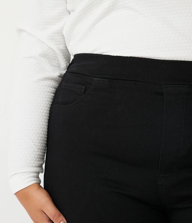 Calça Jegging Básica em Jeans com Elastano Curve & Plus Size Preto 4