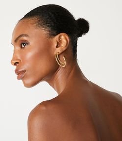 Brinco Argola em Metal Dupla com Detalhes Irregulares