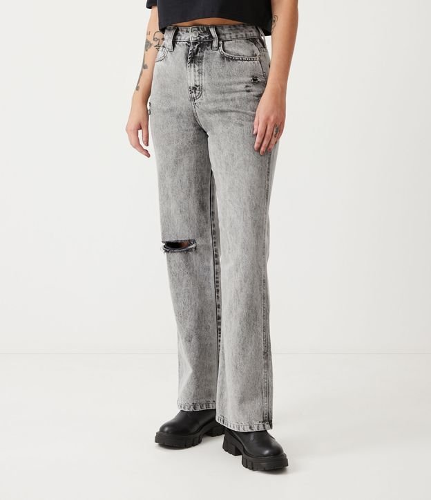 Pantalón Wide Leg Cintura Alta en Jeans con Agueros en la Rodilla Gris 2