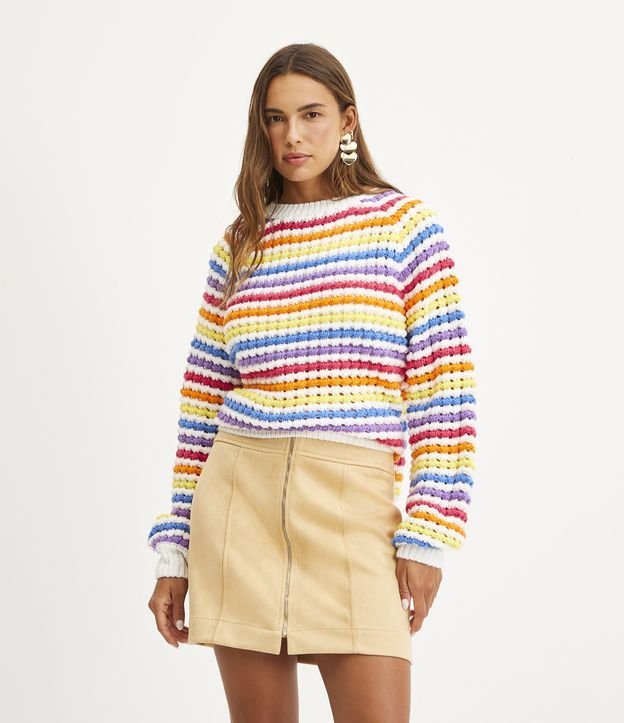 Suéter Longo em Tricô com Ponto 3D com Listras Coloridas