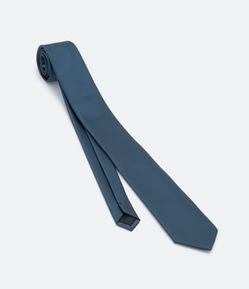 Gravata Regular com Textura de Listras