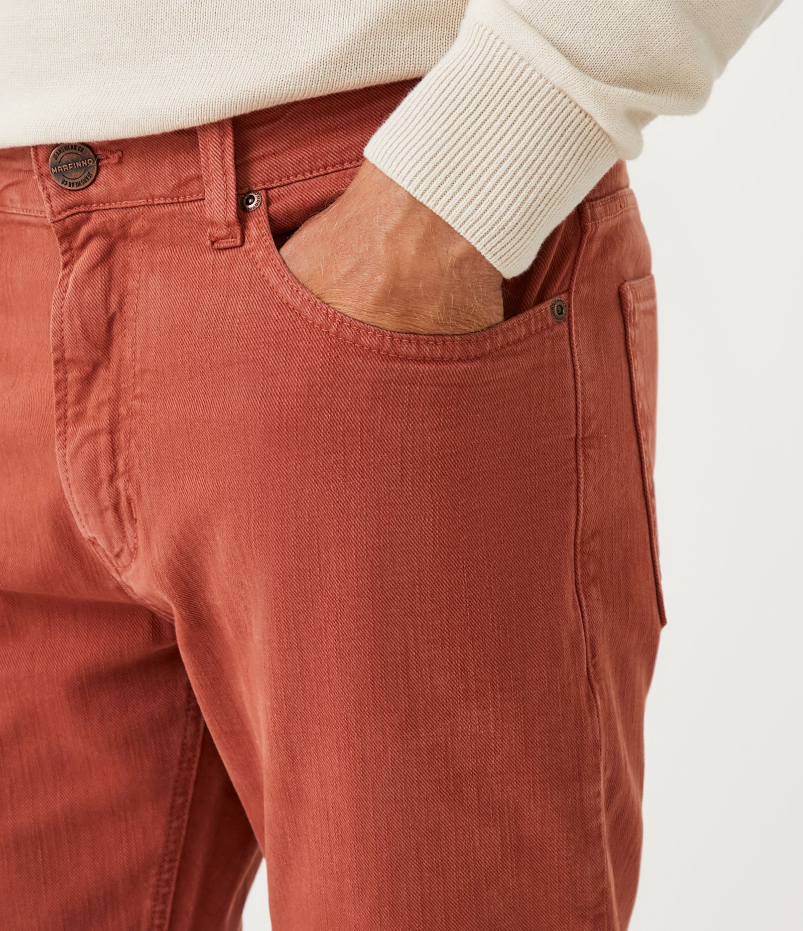 Calça Slim em Sarja com Bolsos Vermelho Terra 4