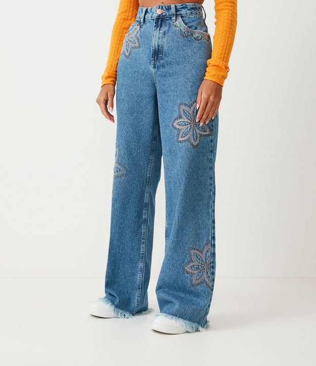 Pantalón Wide Leg en Jeans con Bolsillos y Flores Pespuntadas Azul 2
