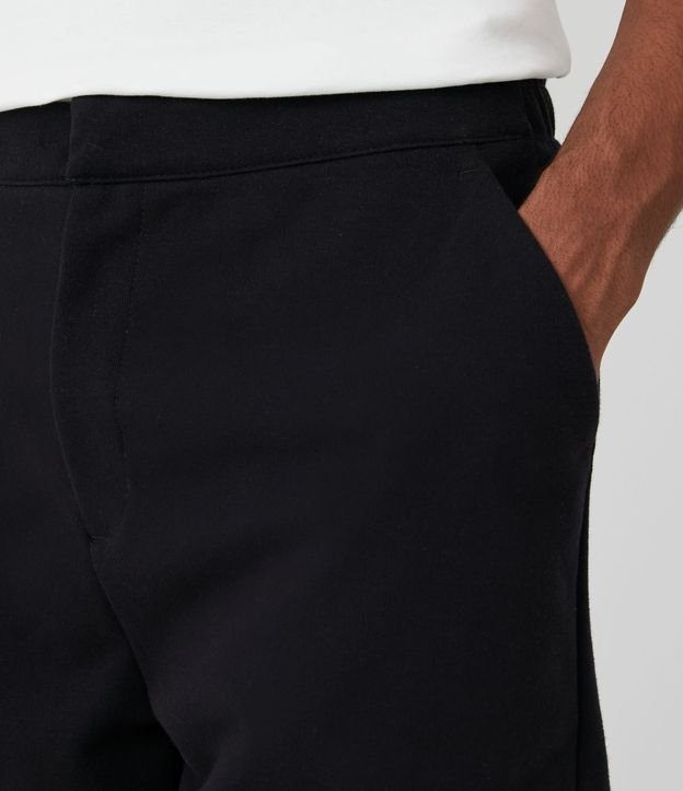 Bermuda Boardshort com Elástico no Cós e Bolsos Preto 4