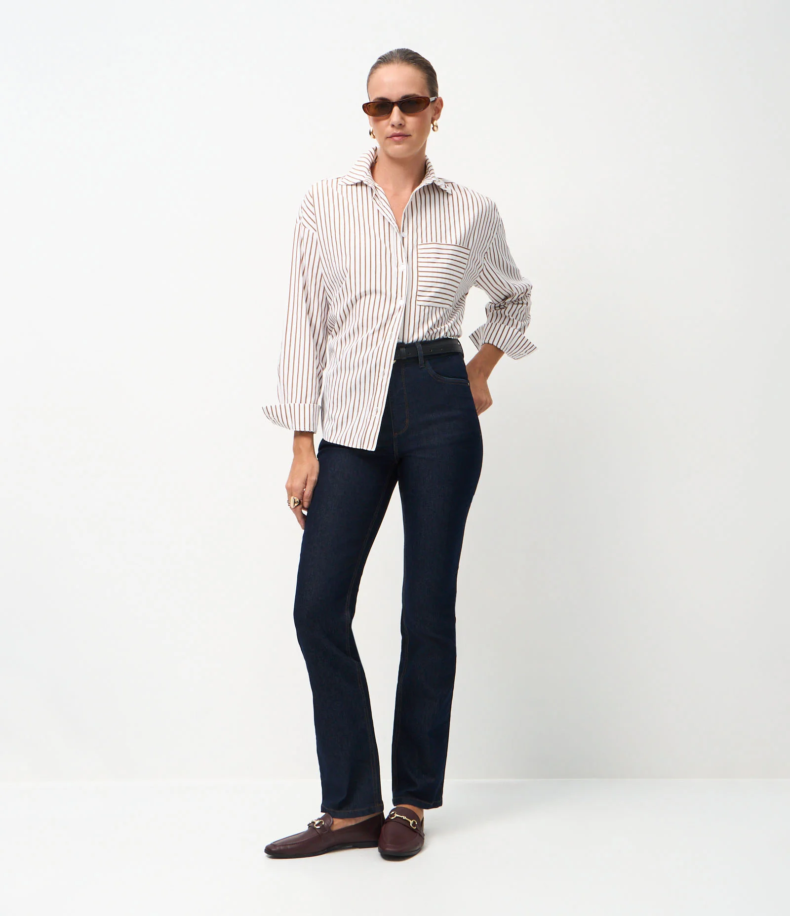 Calça Reta em Jeans com Elastano e Cintura Média Azul 1