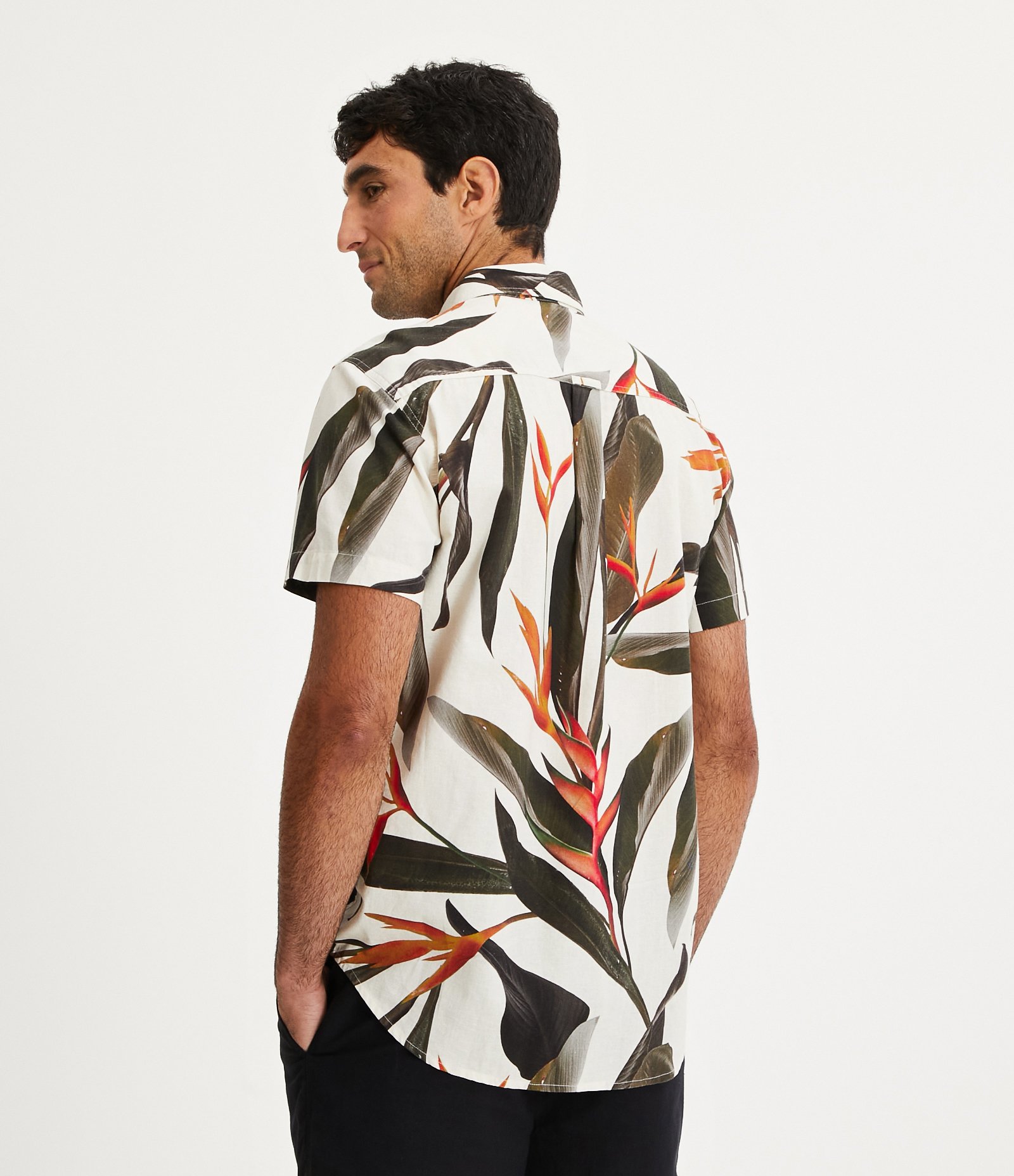 Camisa em Algodão com Estampa de Folhagem Bege 3