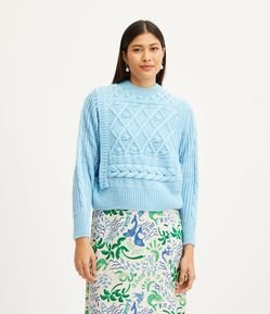 Suéter em Tricô com Mix de Pontos Diferenciados