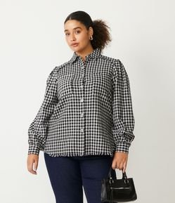 Camisa Alongada em Tweed com Bolsos Frontais Curve & Plus Size