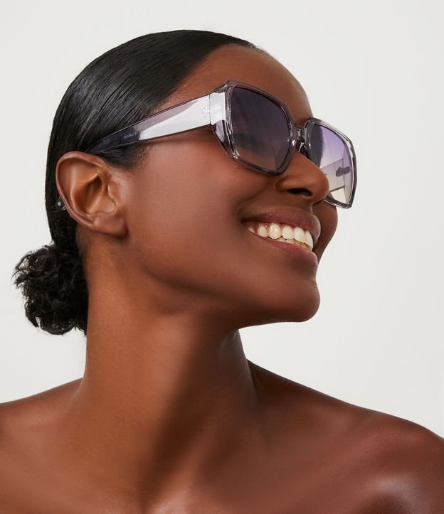 Óculos de Sol Quadrado com Lentes Degrade