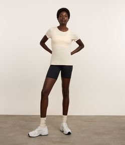 Bermuda Esportiva em Microfibra com Cós Alto