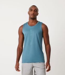 Regata Regular Esportiva com Textura e Lettering Elevate