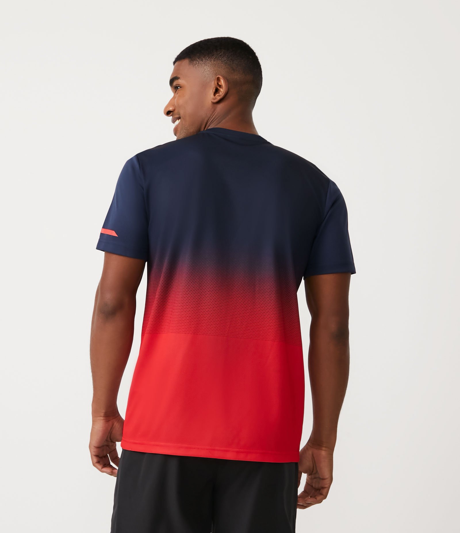 Camiseta Esportiva com Estampa Degradê e Manga Curta Vermelho Coral/ Azul 3