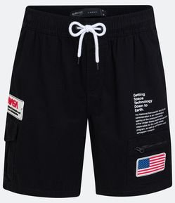 Bermuda Cargo em Sarja com Cós Elástico e Patches da Nasa e EUA