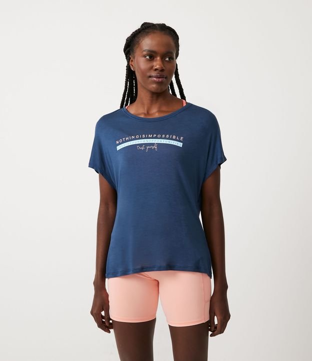 Camiseta Esportiva em Viscose com Estampa Nothing is Impossible
