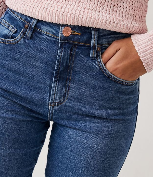 Pantalón Cigarrete Cintura Alta en Jeans con Deshilachados en las Rodillas Azul 4