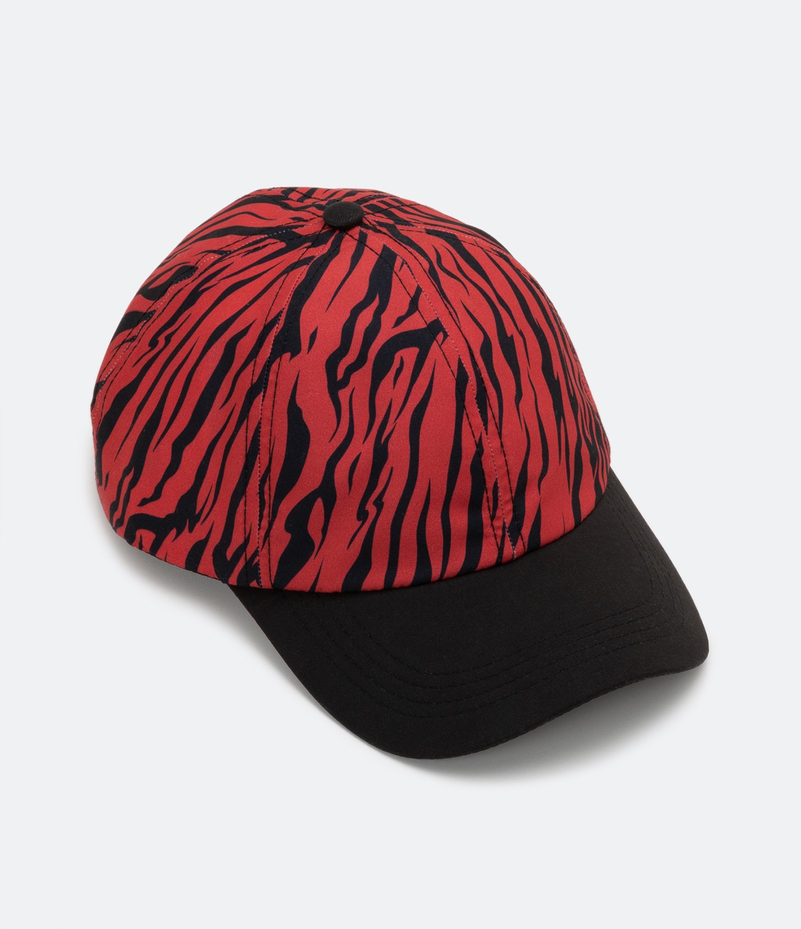 Boné com Aba Curva e Estampa Animal Print Zebra Vermelho 1