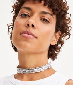 Chocker Rígida em Metal com Textura de Trança