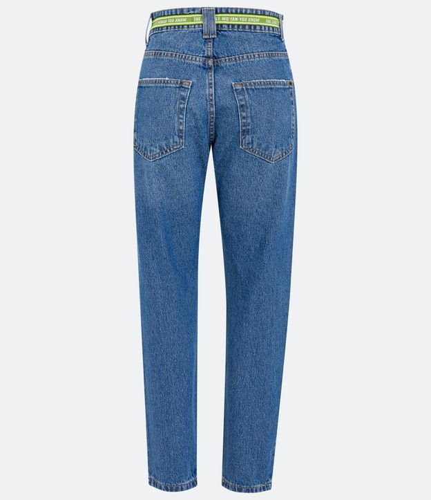 Pantalón Mom Cintura Alta en Jeans con Desgastes y Banda con Lettering Azul 7