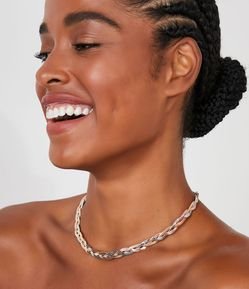 Colar Curto em Metal com Corrente Rabo de Rato Tricolor