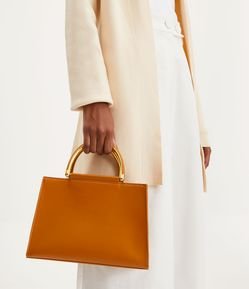 Bolsa Satchel com Tachas e Alças Diferenciadas