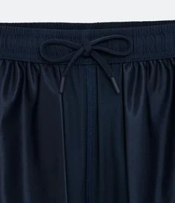 Bermuda Esportiva com Laser Cut e Bolsos com Zíper