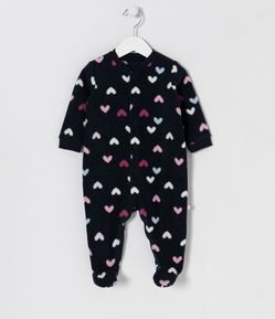 Macacão Infantil em Fleece com Pé Fechado e Estampa Corações - Tam 0 a 18 meses