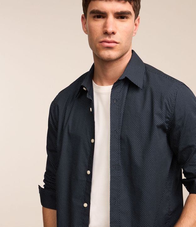 Camisa em Trcioline com Mini Poás Estampados