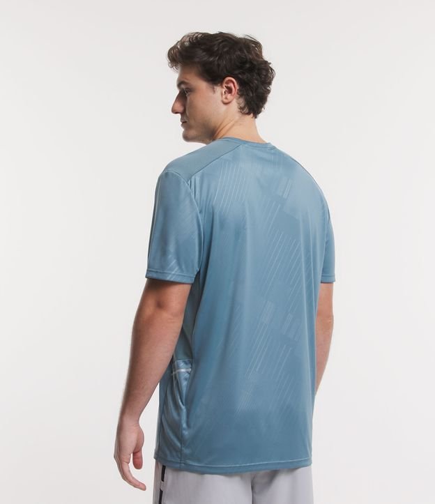 Camiseta Esportiva com Estampa de Listras e Detalhes Refletivos Verde Turquesa 3