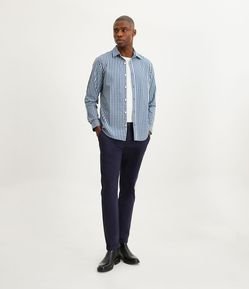 Calça Slim em Sarja com Cós Transpassado e Barra Dobrada