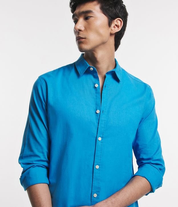 Camisa Comfort Básica em Linho com Manga Longa Azul 3