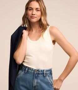 Blusa Regata Básica em Ribana