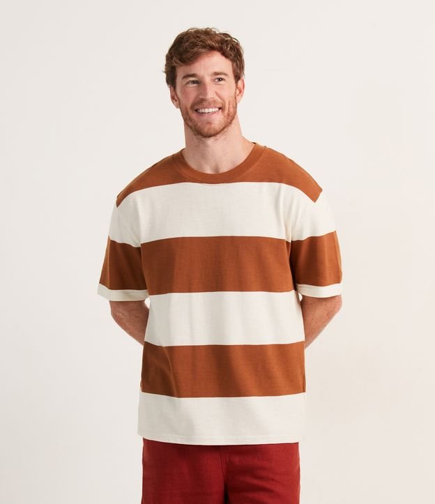 Camiseta Boxy em Algodão com Listras Contrastantes