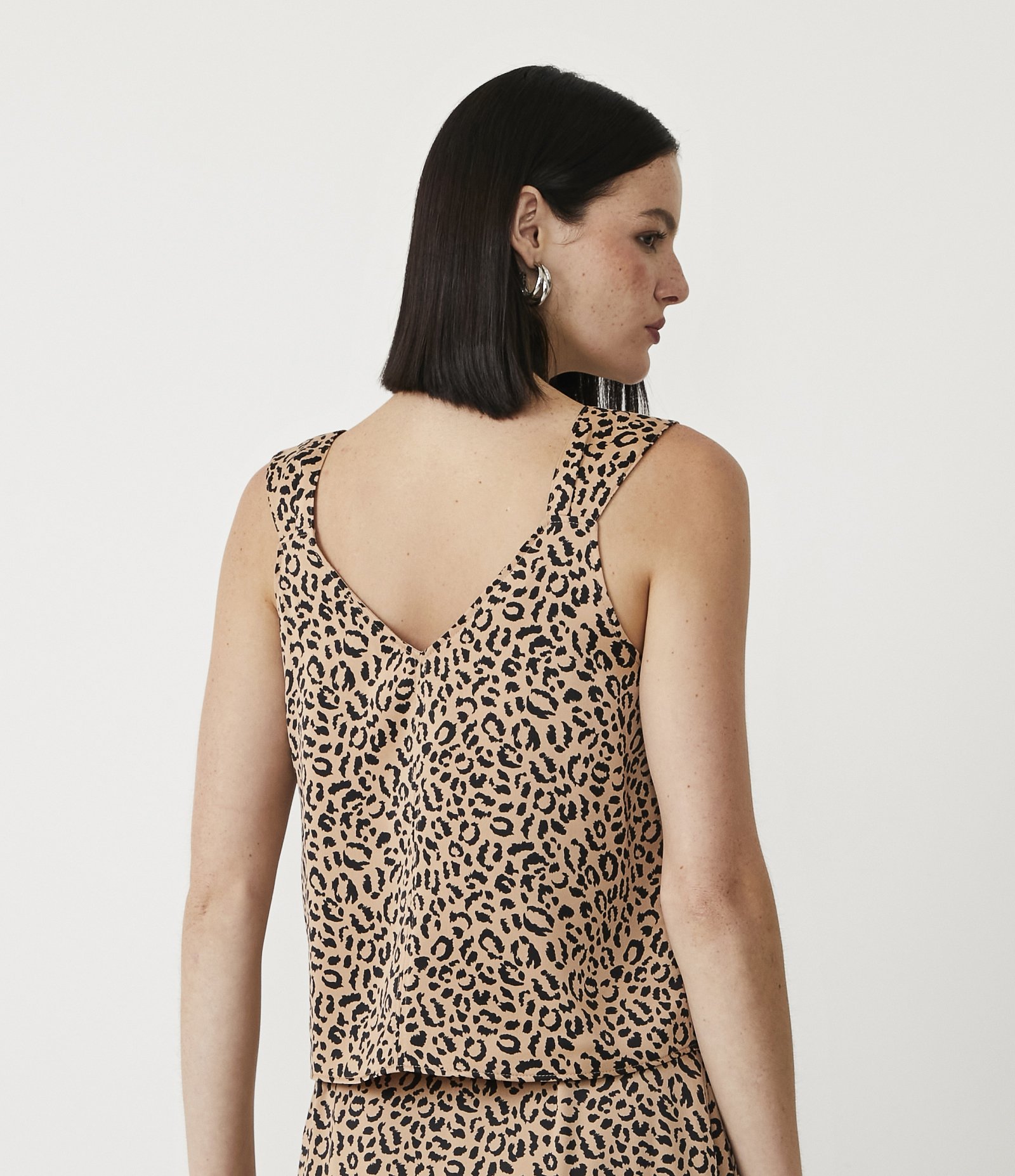 Blusa de Alça com Estampa Animal Print Onça Bege/Preto 3