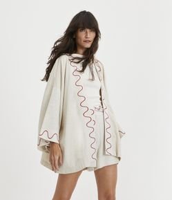 Kimono em Linho com Ondas Bordadas