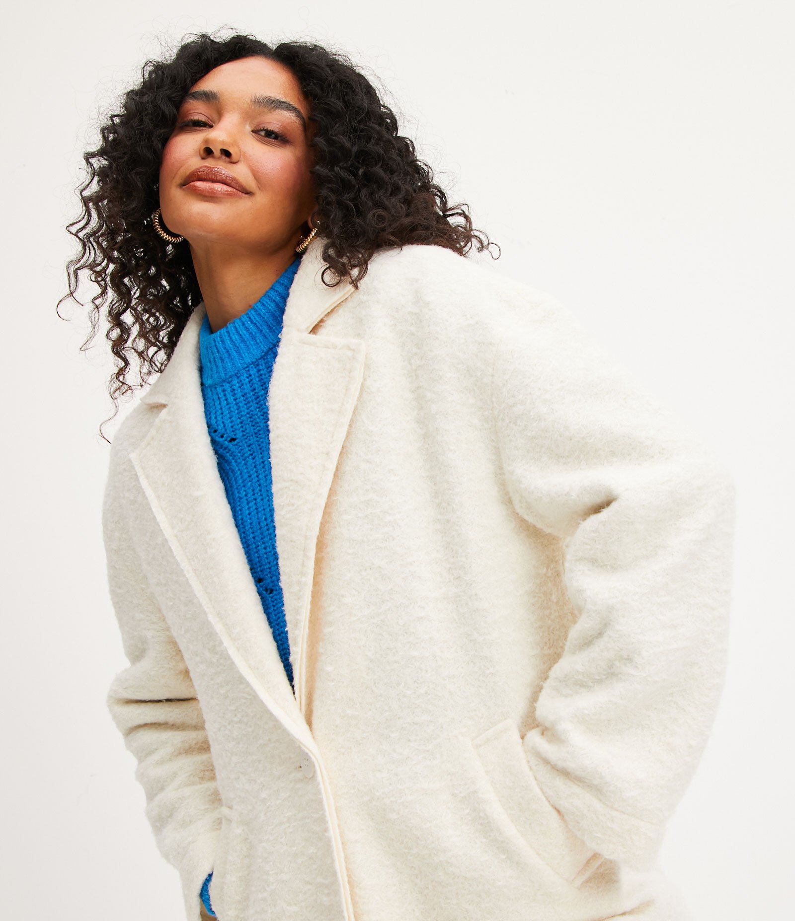 Casaco Longo em Sherpa com Gola Lapela e Botão Único Off White 4