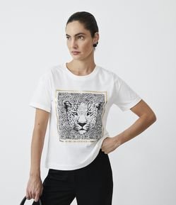 Camiseta em Meia Malha com Estampa de Onça