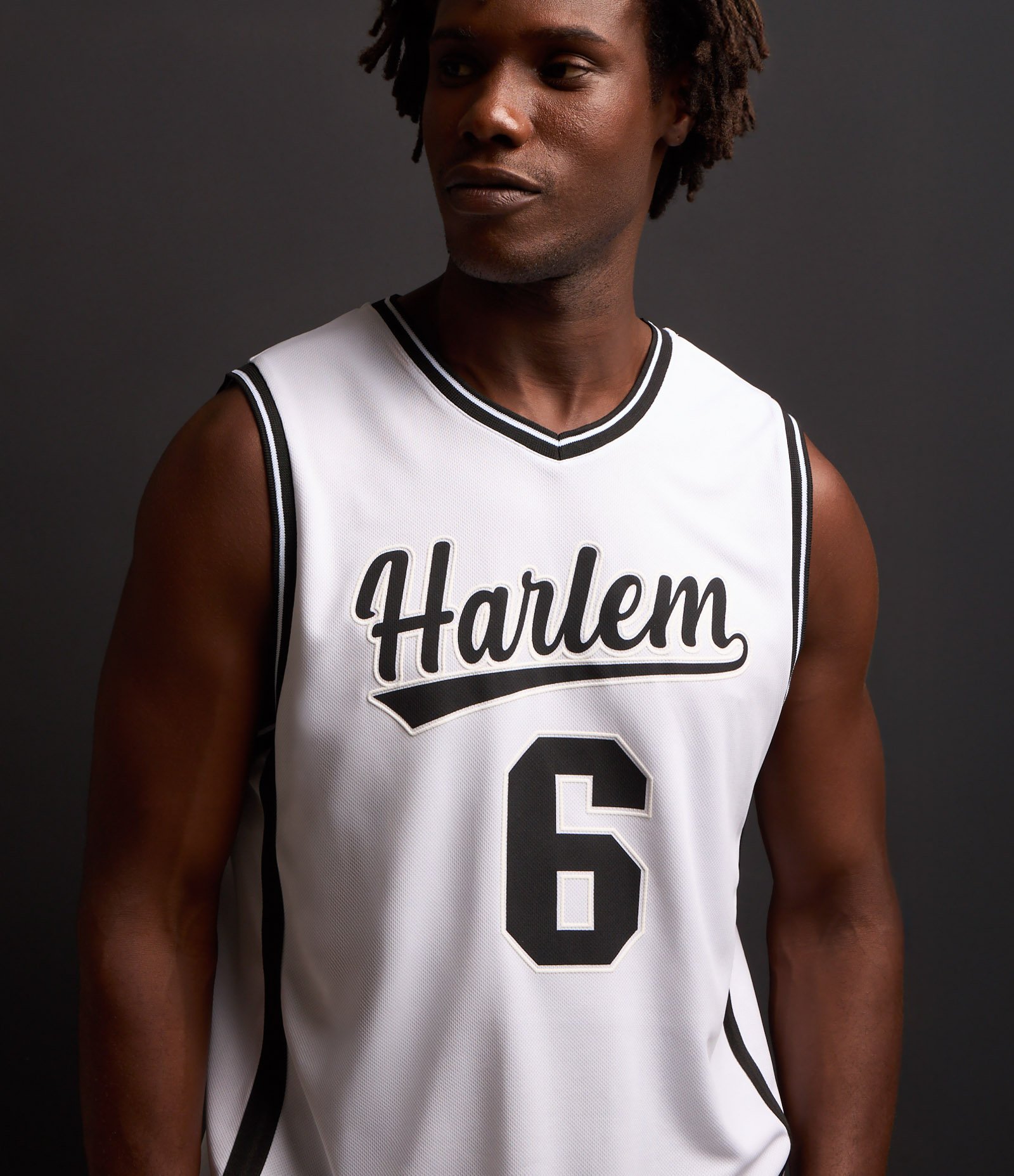 Regata Esportiva de Basquete com Textura e Estampa Harlem 6 Branco 3