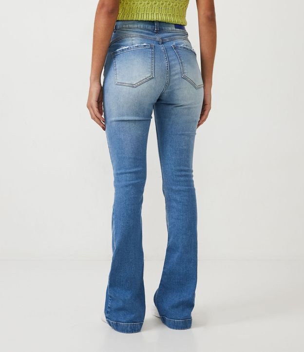 Calça Bootcut Jeans com Detalhe na Barra Azul 3