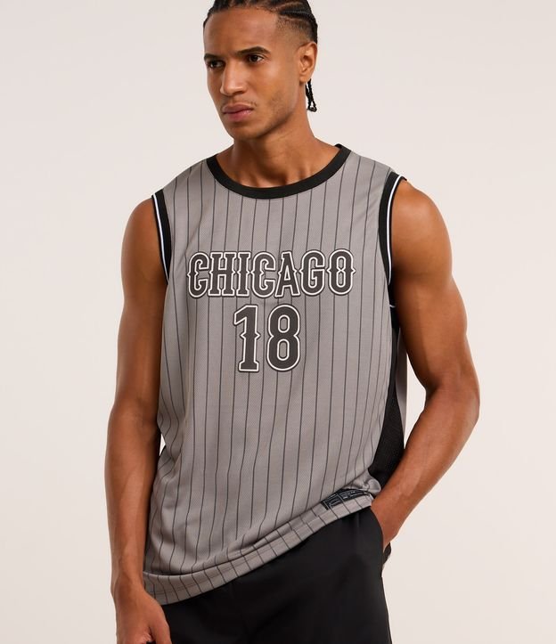 Regata Esportiva de Basquete com Estampa Chicago 18 e Listras