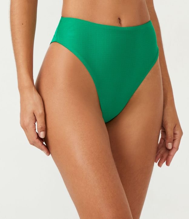Biquíni Calcinha Hot Pants Asa Delta em Microfibra com Superfície Texturizada
