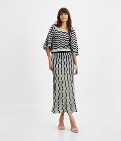 Saia Midi em Tricô com Textura de Ondas