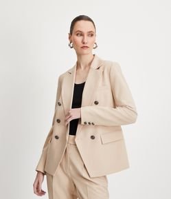 Blazer Alfaiatado em Viscose com Lapelas e Botões Aplicados