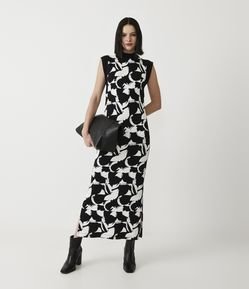 Vestido Longo em Molecotton com Estampa Abstrata e Cava Contrastante