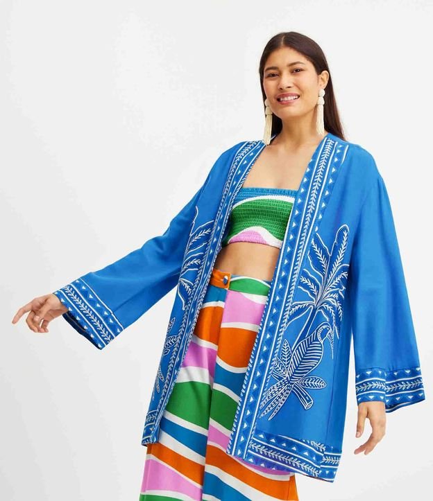 Kimono Alongado em Linho com Estampa Étnica Tropical Azul 1