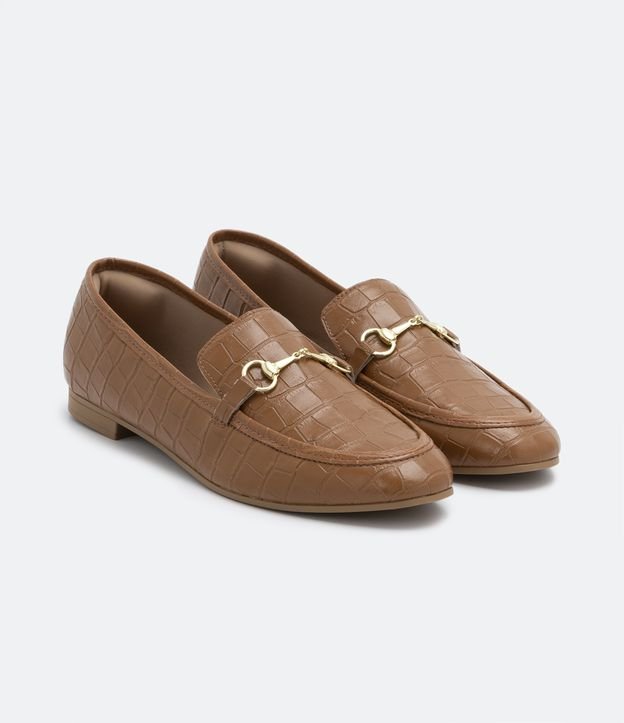 Sapato Loafer com Textura Croco e Bridão no Cabedal - Cor: Marrom - Tamanho: 37